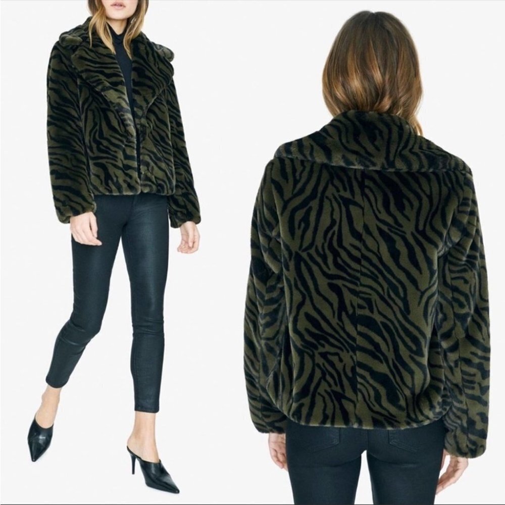 NEW Anthropologie Sanctuary Green Zebra Print Faux Fur Jacket Size Medium - Picture 4 of 16